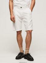 pantaloni scurți chino arkin cu pliuri bărbați Pepe Jeans fildeş 6Z0R461128 - imagine 2