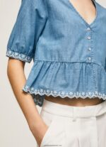 bluză din denim cu decolteu în V femei Pepe Jeans albastru 6Z0R46369 - imagine 3
