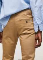 pantaloni chino slim james bărbați Pepe Jeans cămilă 6Z0R461098 - imagine 5